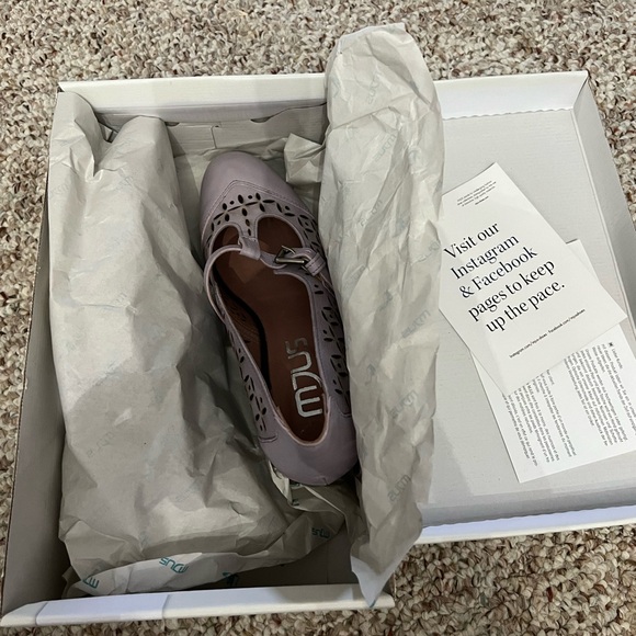 Mjus Luman in beautiful Mauve colour - Picture 3 of 7